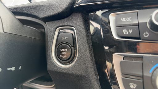 BMW Serie 3 318d 150 Steptronic8 - M Sport – 2016 – 153672 km – Diesel – Boîte Automatique