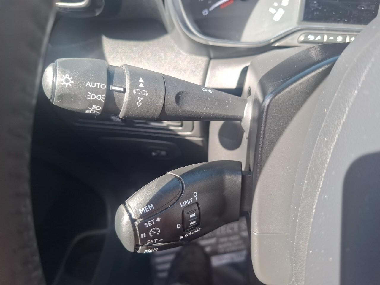 Citroën C3 Aircross puretech 110ch s&s shine — photo 16