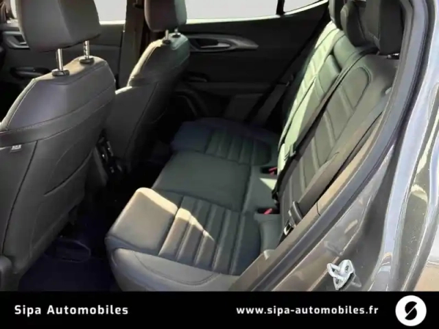 Alfa Romeo Tonale 1.3 hybride rechargeable phev 280ch at6 e-q4 — photo 12