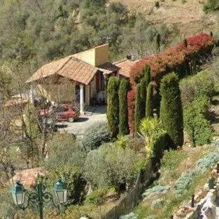 Villa individuelle de 128m2 , terrain arboré de 2467m2 , vu