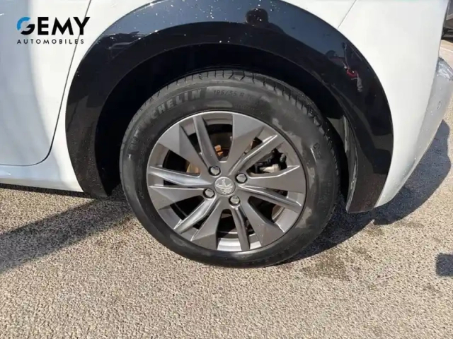 Peugeot 208 electrique 50 kwh 136ch — photo 11