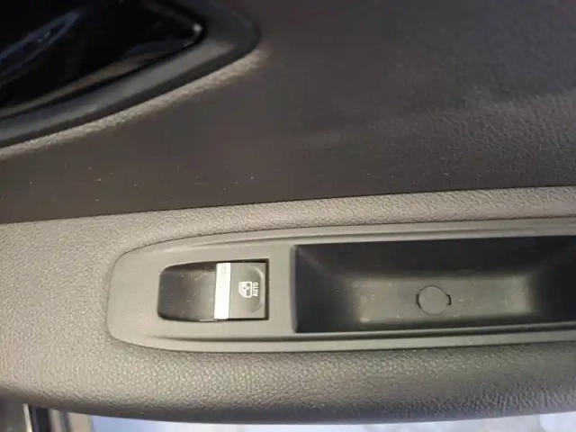 Renault Megane e-tech ev60 130ch super charge — photo 27