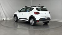Dacia Sandero 1.0 TCe 90ch Stepway Confort -22 — photo 8