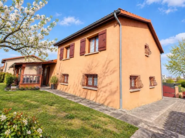Secteur Charreard : Maison familiale 140 m² #5 chambres # Terrain 591 m²
