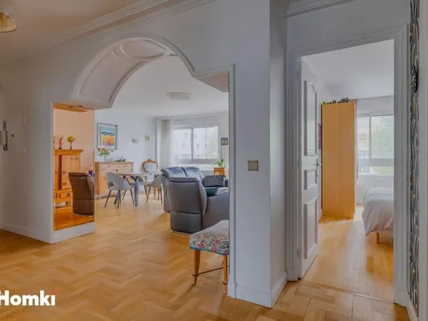 Appartement T3 de 89 m² à Lyon 69006, Rue Garibaldi