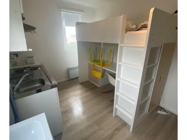 Loue chambre d'étudiant 11m²/juillet 26