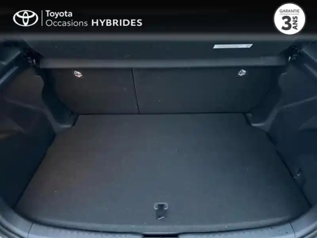 Toyota Yaris 116h dynamic 5p my22 — photo 10