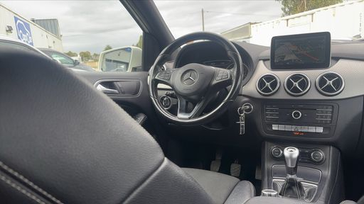 Mercedes Classe B 180 CDi 109 - Sensation – 2015 – 96720 km – Diesel – Boîte Manuelle — photo 13