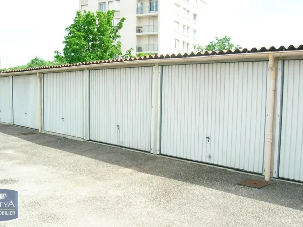 Parking 12 m²
