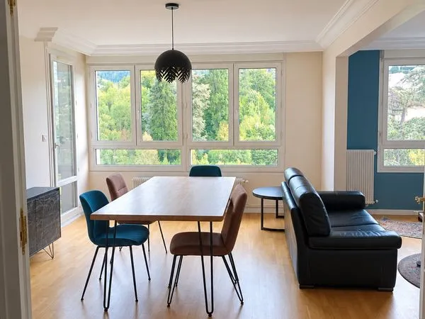 F4 lumineux 84 m² - Étage élevé - Parking et cave - Bellevue