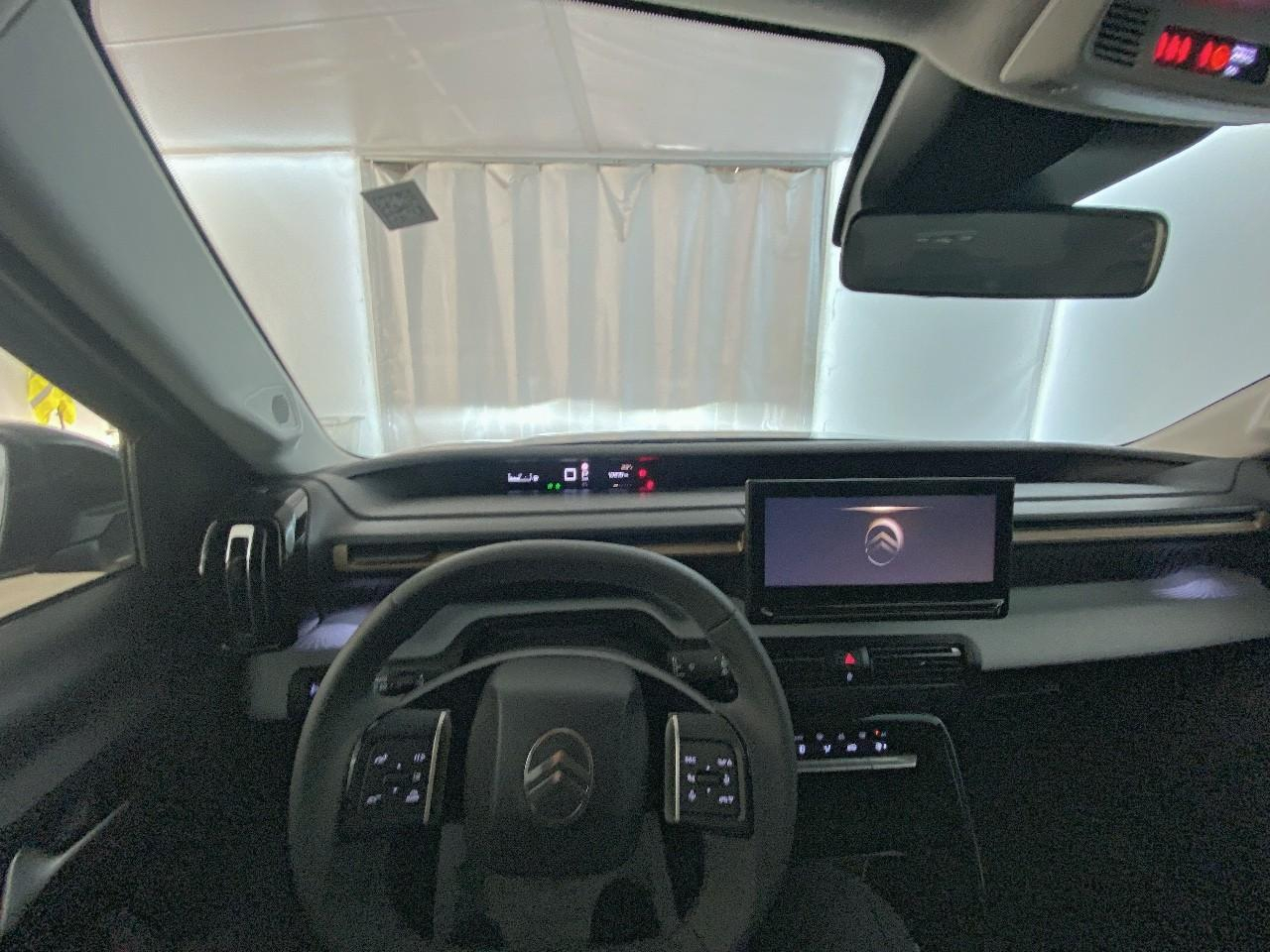 Citroën C3 Aircross hybride 145 ch aut plus — photo 12