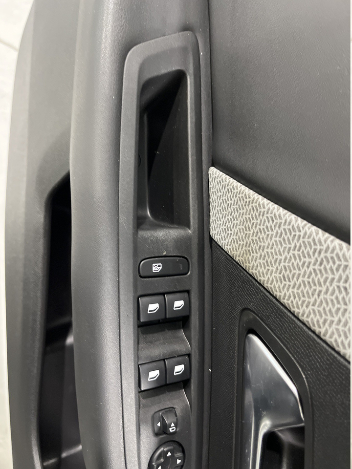 Citroën C4 X — photo 48