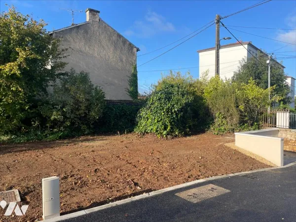 Terrain 216 m²