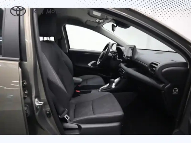 Toyota Yaris hybride 116h dynamic 1.5 116 ch — photo 25