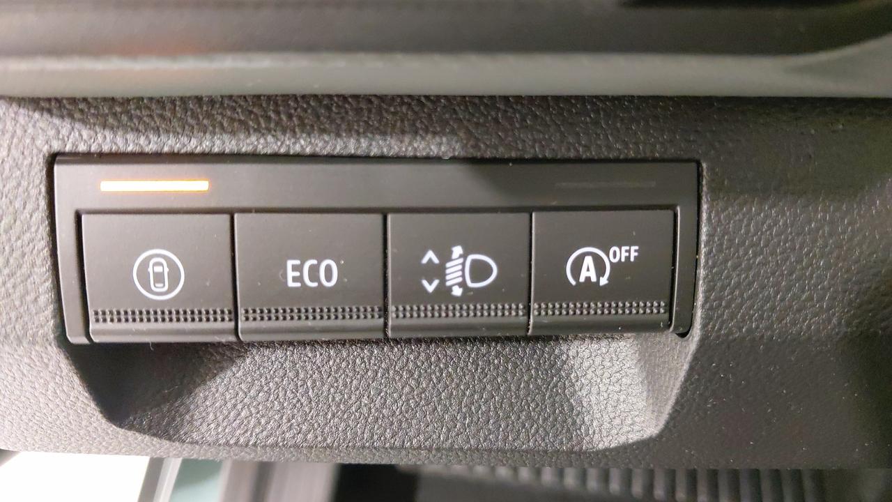 Dacia Bigster Mild Hybrid 140 — photo 19