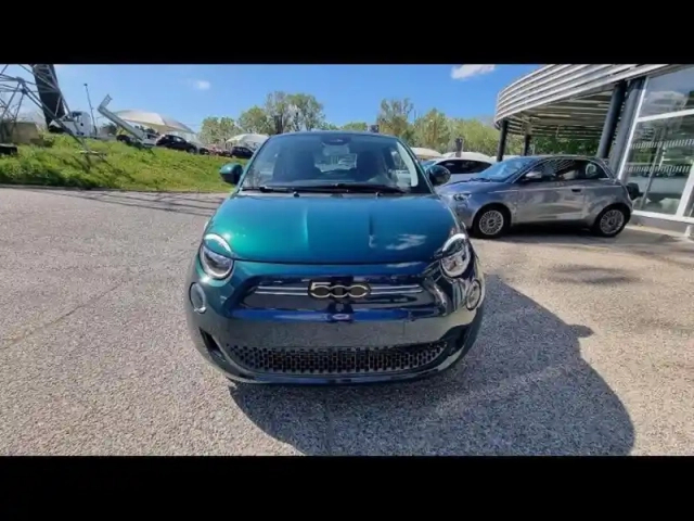 Fiat 500 e 118ch pack style &amp;tech my23 — photo 8