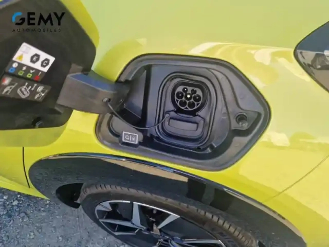 Peugeot 208 electrique 50 kwh 136ch — photo 12
