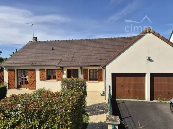 Maison de plain-pied à St DOULCHARD