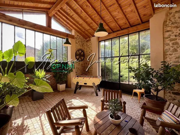 Maison 8 pièces 180 m²