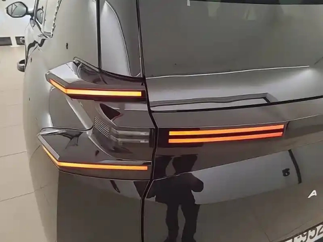 Citroën C5 Aircross hybride 145 ch e-dcs6 — photo 40