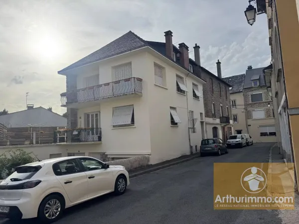 Maison 4 pièces 270 m²