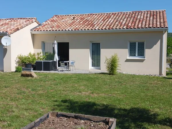 Maison de plein-pied (Octobre 2022) - Chomérac - DPE A - Terrain 620 m2