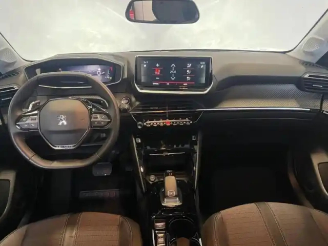 Peugeot 208 e- 136ch allure — photo 6