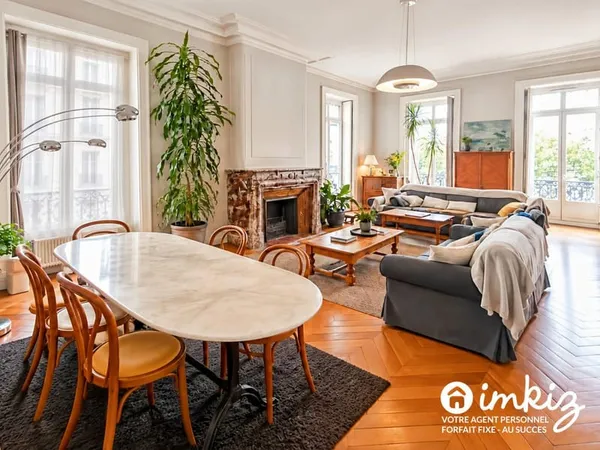Proche place Carnot : 4 pièces 112m², 2 balcon