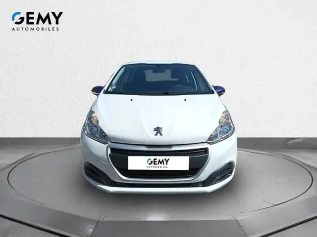 Peugeot 208 puretech 68ch bvm5 — photo 2