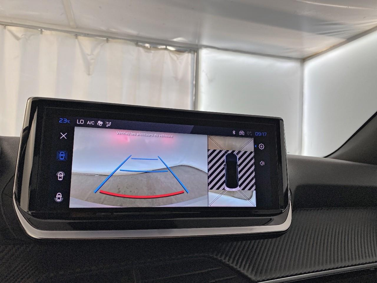 Peugeot 2008 hybrid 145 ch e-dcs6 allure — photo 17