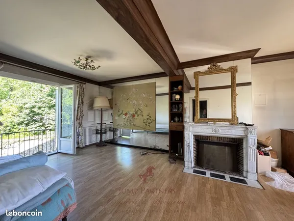 Maison 10 pièces 250 m²