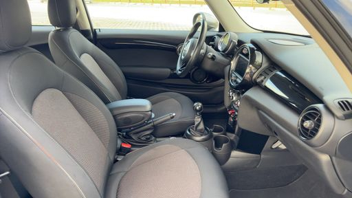 Mini Mini 1.5 One 102 - One – 2018 – 46612 km – Essence – Boîte Manuelle — photo 18