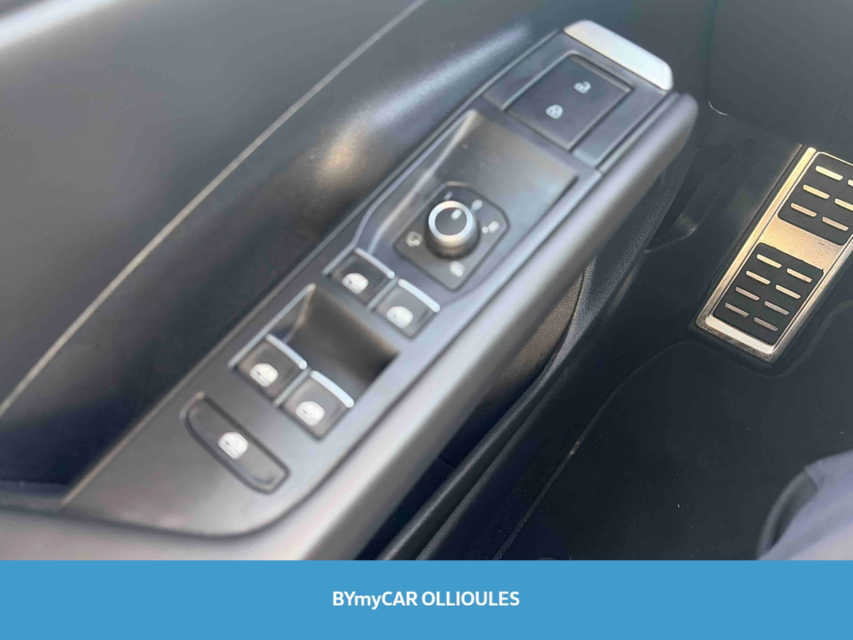 Volkswagen T-Roc 1.5 eTSI Hybrid 150 ch DSG7 — photo 28
