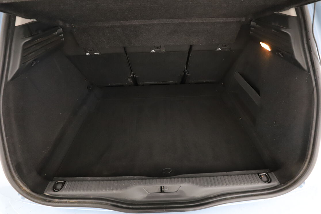 Citroen C4 Picasso 1.6 Blue-HDi Confort — photo 15