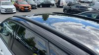 Peugeot 3008 HYBRID 225ch GT Pack e-EAT8 — photo 22