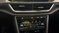 Volkswagen T-Roc 1.5 TSI EVO 150ch Style DSG7 — photo 26