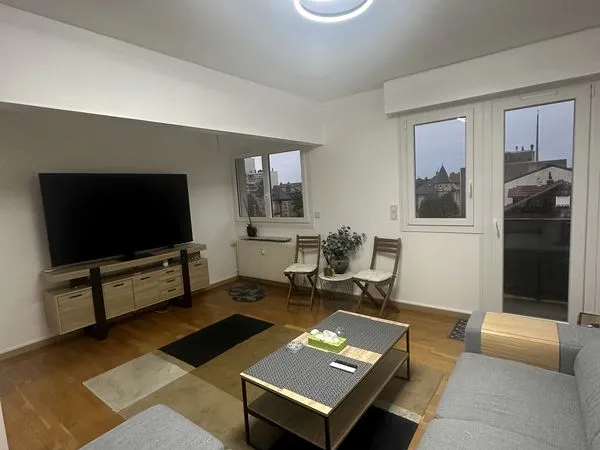 Metz Sainte-Thérèse - Appartement rénové avec balcon, cave et ascenseur vendu avec mobilier neuf
