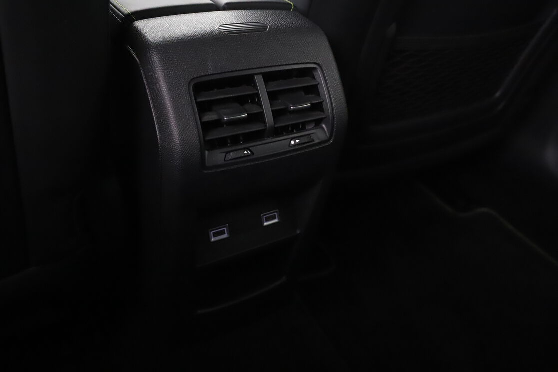 Peugeot 408 1.2 PureTech GT EAT8 — photo 14