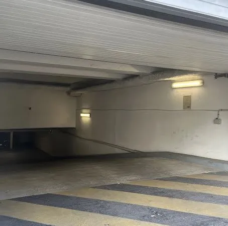 Parking 12 m²