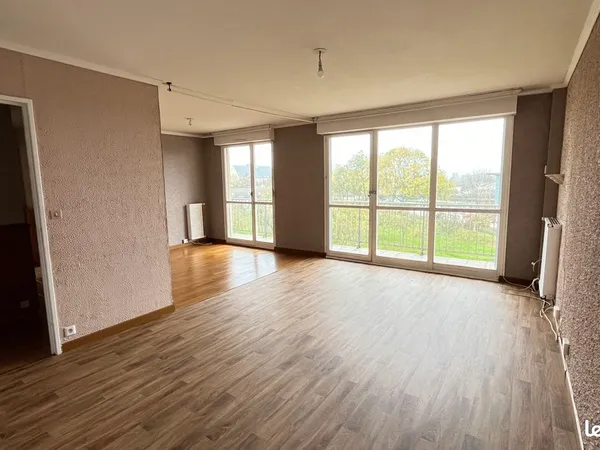 Appartement 79 M2 4ème étage sans vis à vis