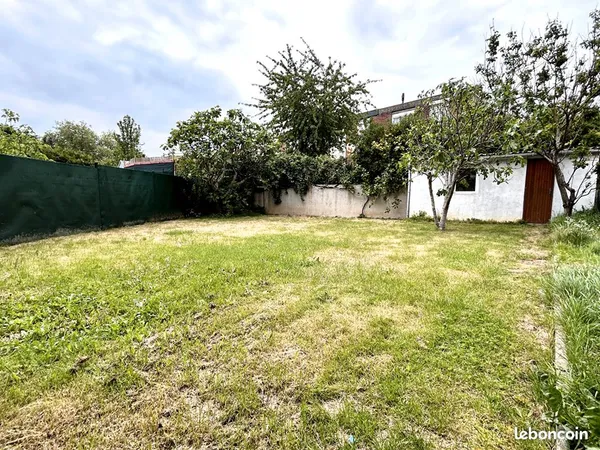 Maison 10 pièces 150 m²