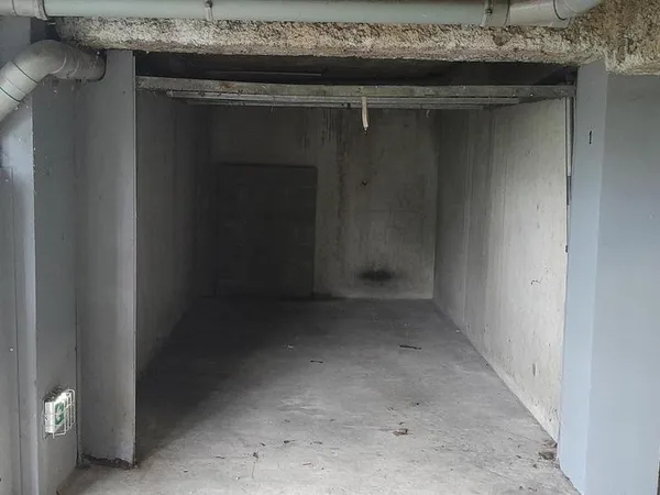 Garage/box 12 m² Eybens
