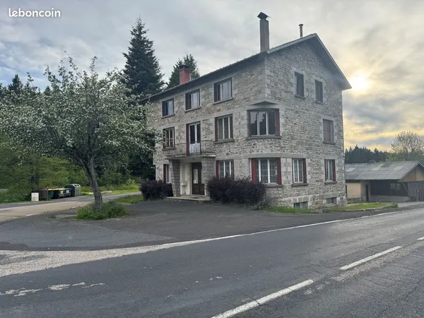 Grande maison pierre 280m2