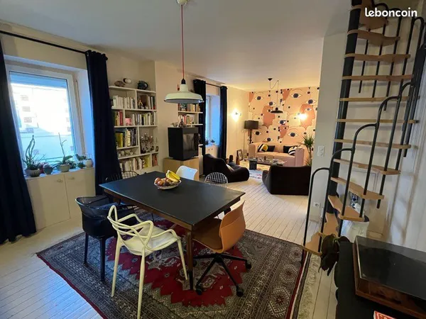 Studio loft 31 m² meublé et charmant avec patio, Zola, 700 tout inclus
