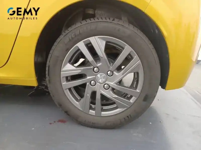 Peugeot 208 puretech 75 s&amp;s bvm5 — photo 11