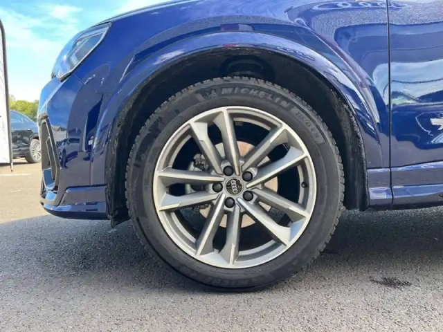 Audi Q3 35 tdi 150 ch s tronic 7 — photo 19