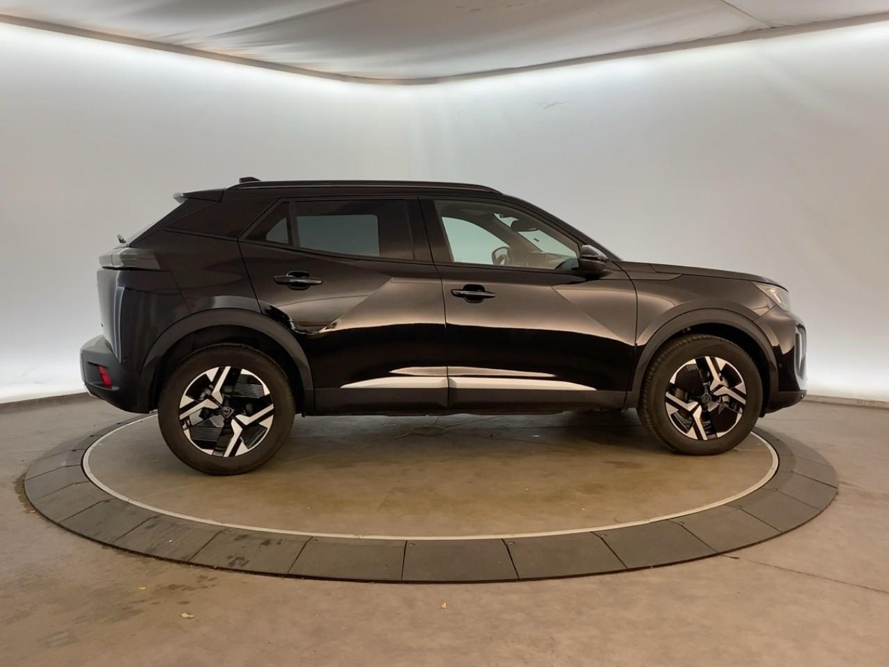 Peugeot 2008 hybrid 145 ch e-dcs6 allure — photo 4