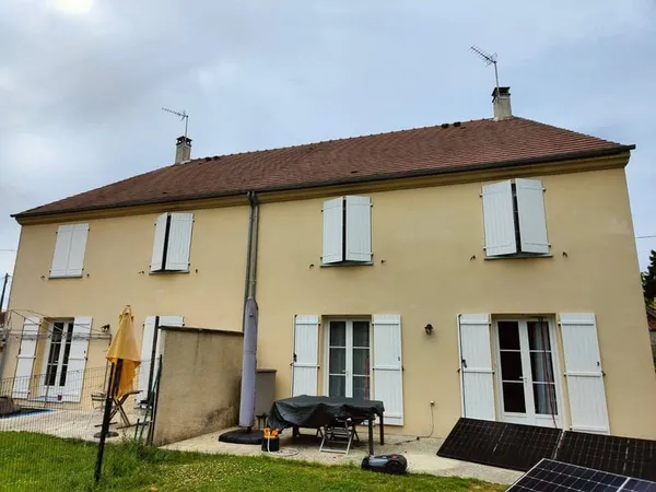 Maison 10 pièces 230 m²