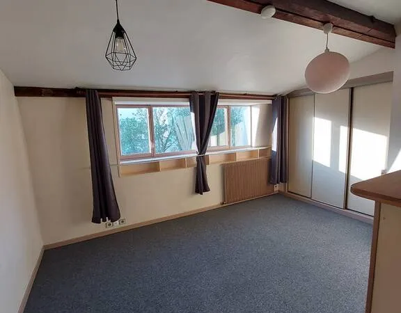 Studio 1 pièce 27 m²
