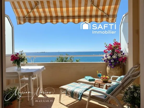 FRÉJUS PLAGE  Dernier étage, 2 pièces en Duplex avec terrasse et vue mer panoramique.